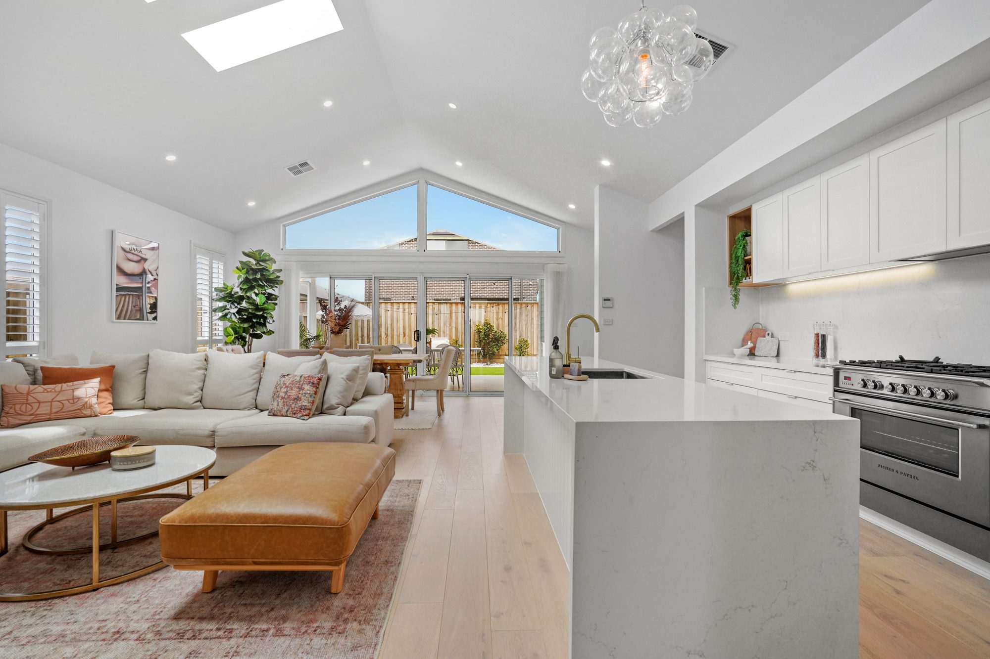 Kitchen and living, Gledswood Hills
